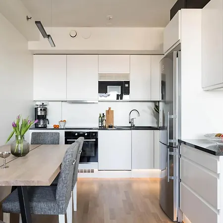 Wallesmanni - Nokia Arena By In! 4*